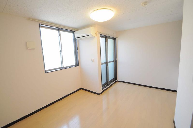 レオネクストラウール 居間