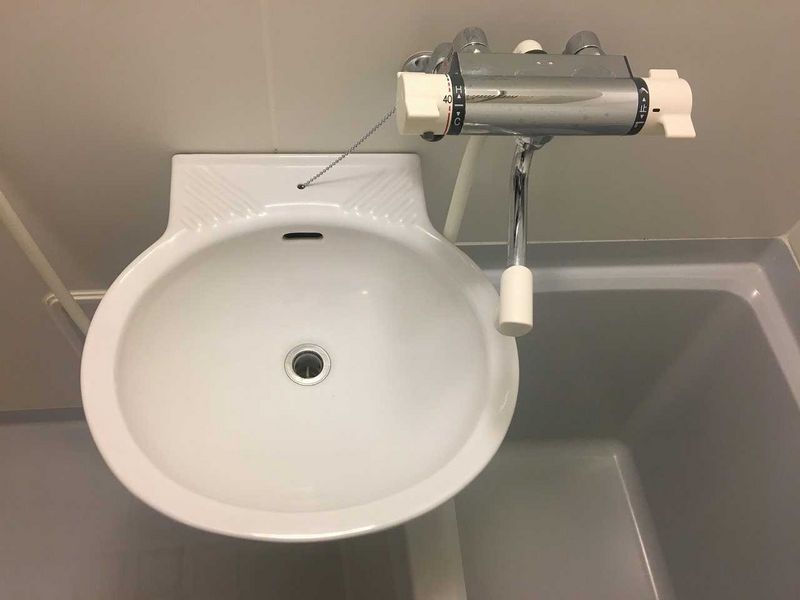 レオパレススギノ 洗面台