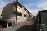レオパレスグランドカメリアⅦ エントランス