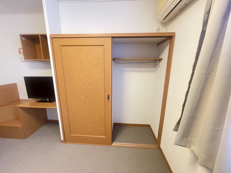 レオパレスＩＢＵＫＩ 収納