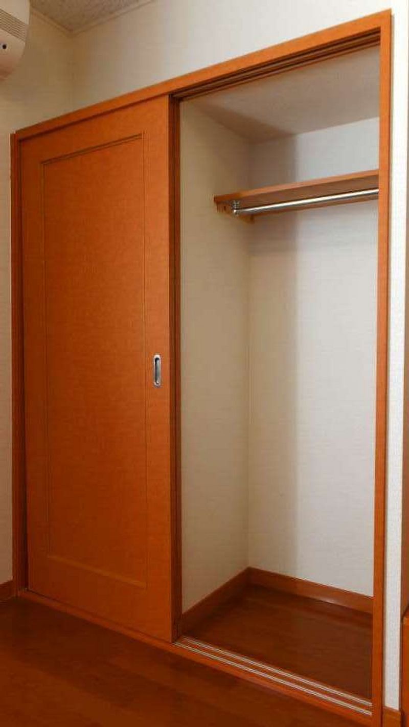 レオパレス綺麗なれいなＡ 収納