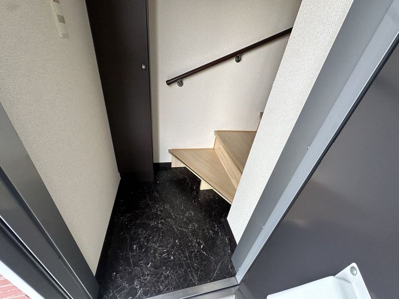 LEONEXT Shores I 玄关