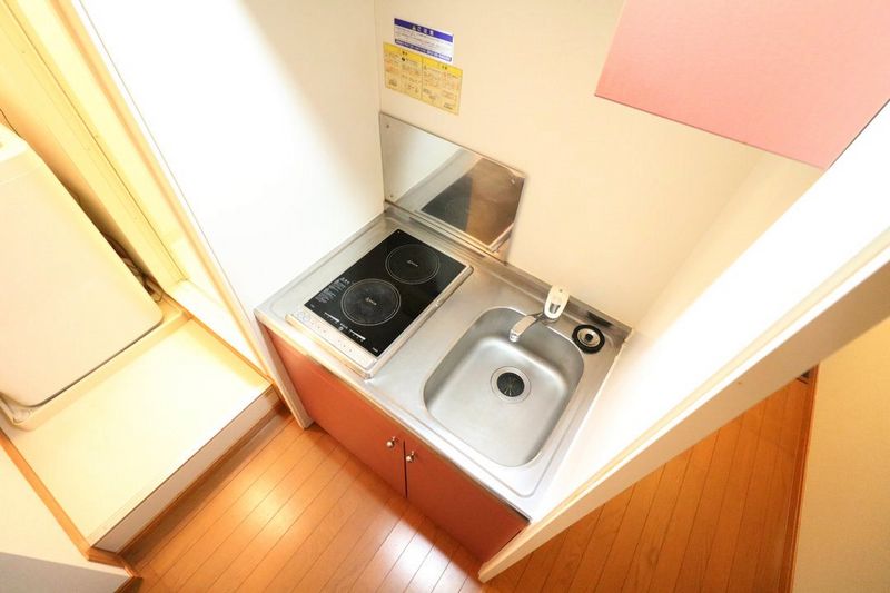 レオパレスＲａｃｏｏｎＤ６愛荘 キッチン