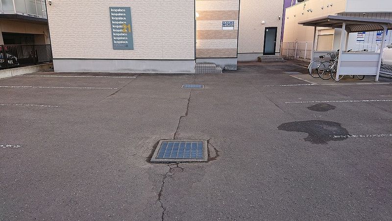 レオパレスビッグバレー 駐車場