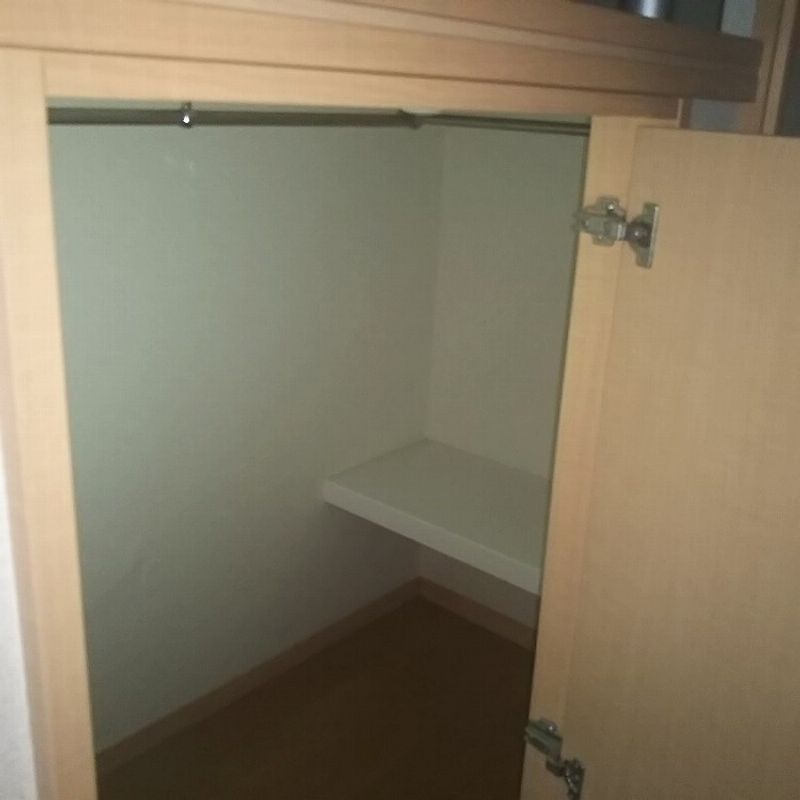 レオパレスカミーリア 収納