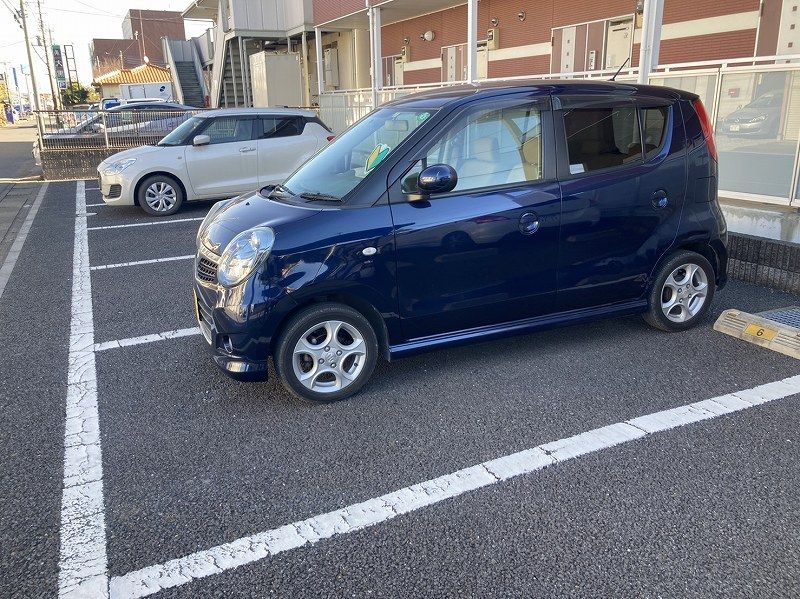 レオネクストシフォン 駐車場