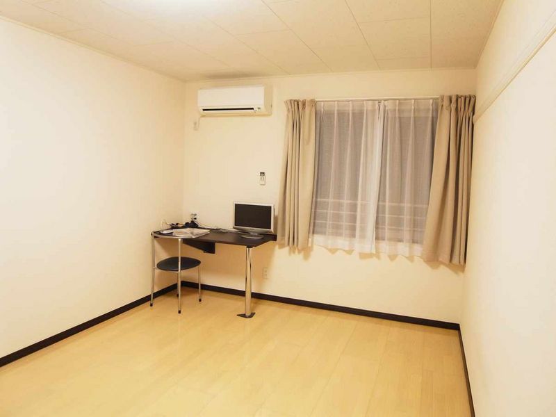 レオネクストＳＡＩＲＩＮ十四 居間