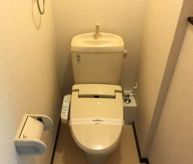 レオネクスト小関２ トイレ