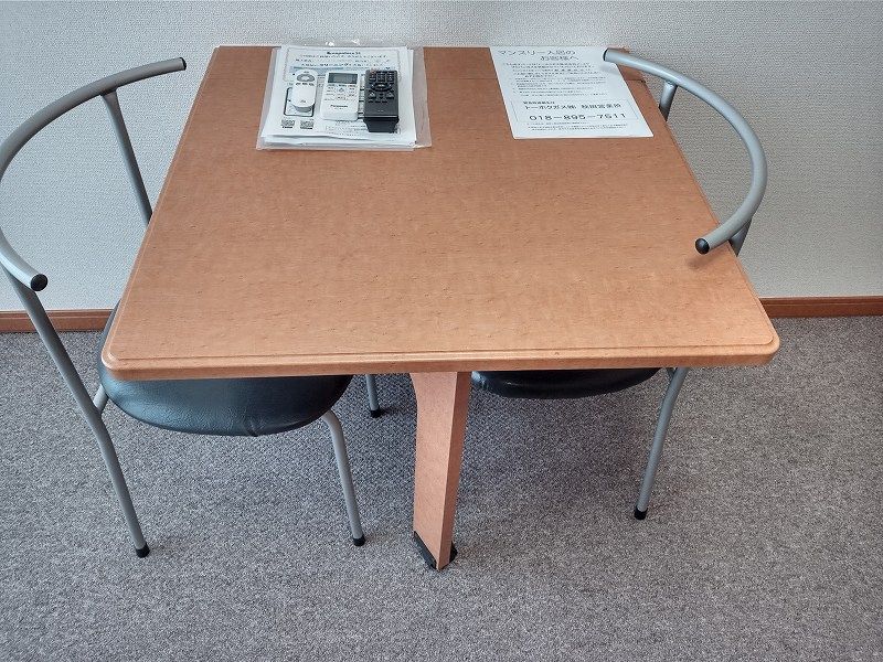 レオパレスオアシス ロビー