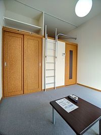 レオパレスアルメリア 居間