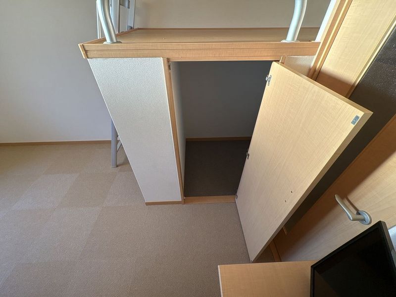 レオパレスサンクフルコート 収納