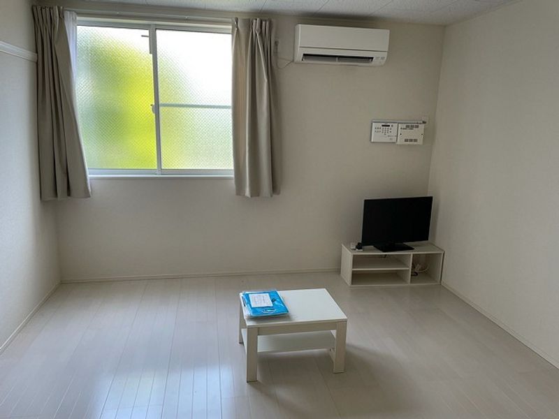 レオパレスツリートップ 居間