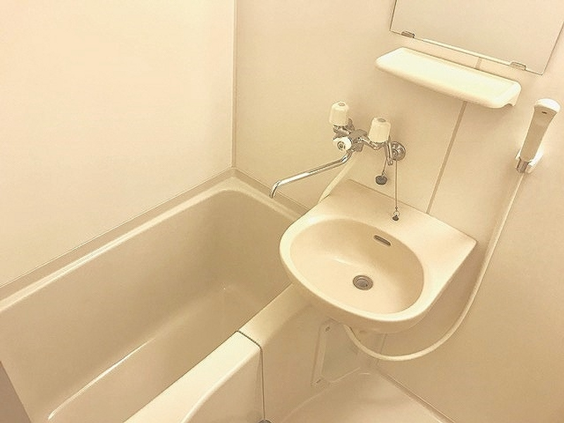 レオパレスグリーン東室蘭 洗面台
