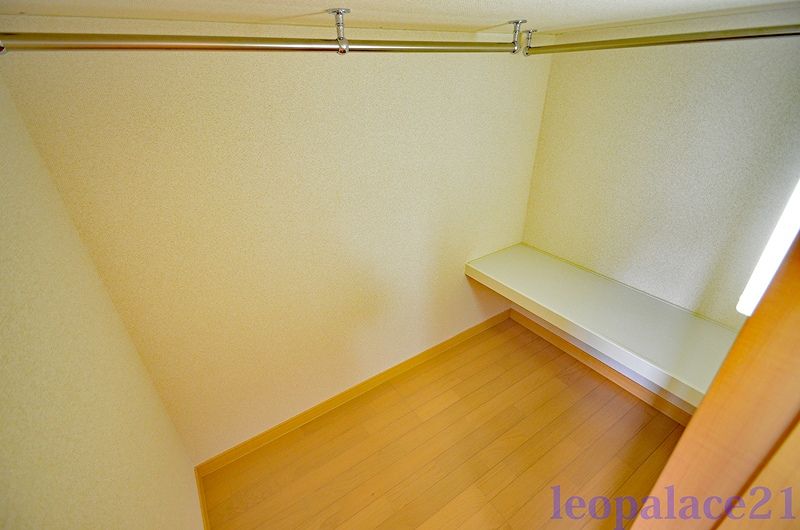 レオパレス馬野浦上マンション 収納