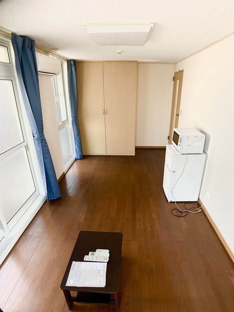 レオパレスツチナカ 居間