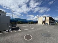 レオパレスグルヌーユ 駐車場
