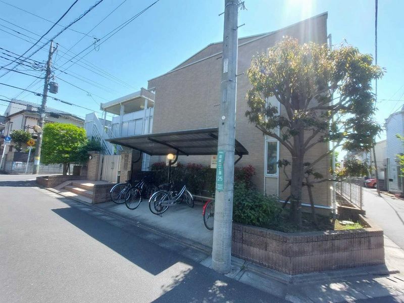 レオパレスアミティエ 外観