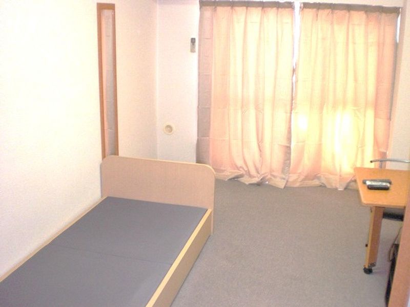 レオパレスエメラルド　シティー 居間