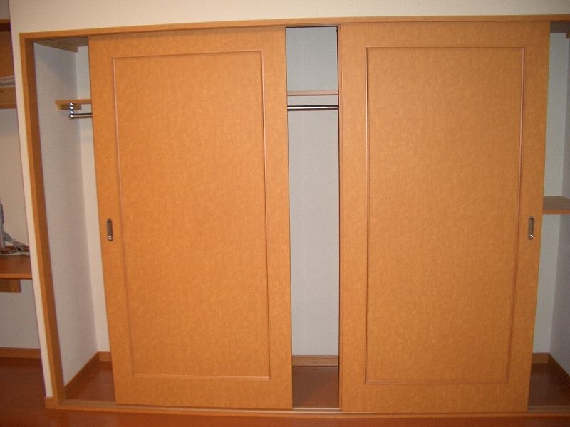 レオパレスエスペランサⅣ 収納