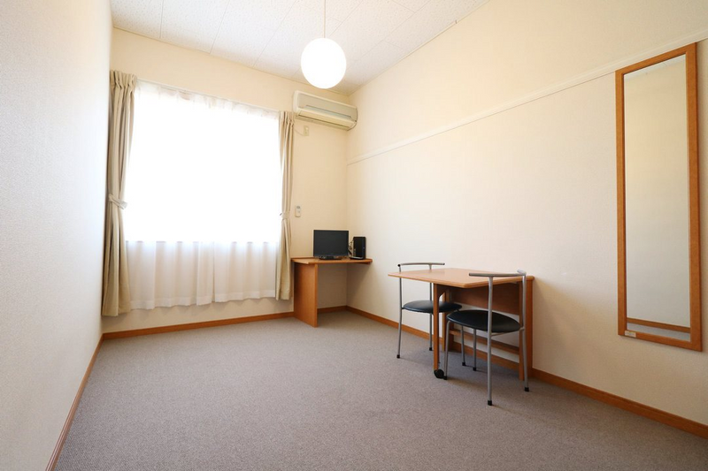 leopalace Comfort Komatsu Bedroom