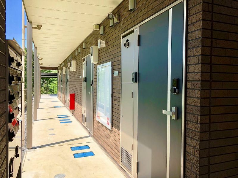 クレイノレジデンス木下 玄関