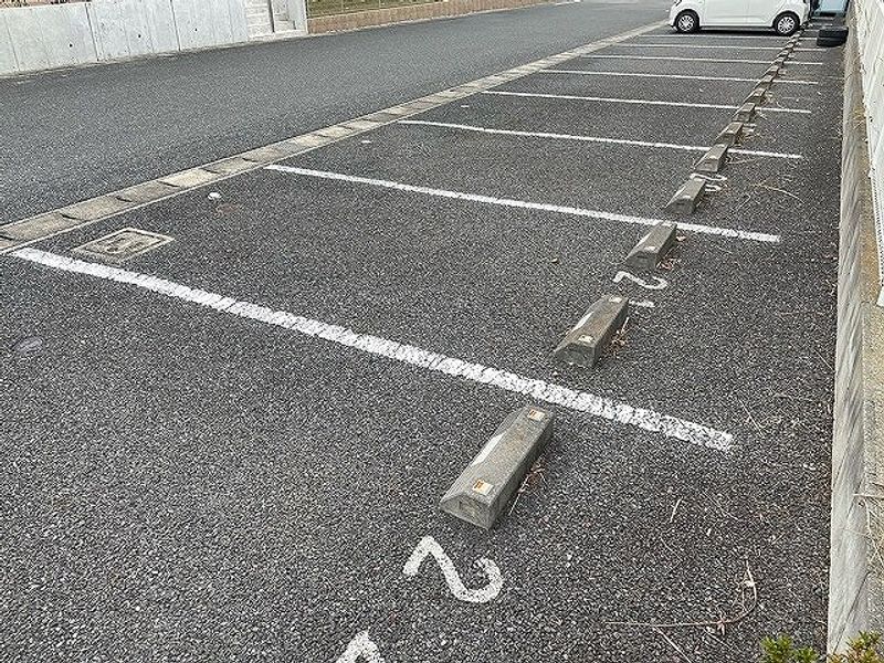 レオパレス美咲ヶ丘Ｂ 駐車場