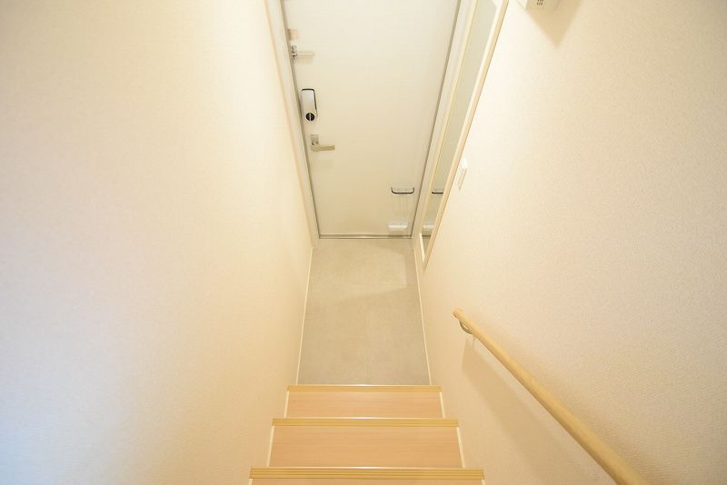 CLEINO INO III Entrance