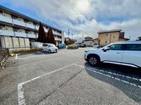 レオパレスミルキーウェイ 駐車場