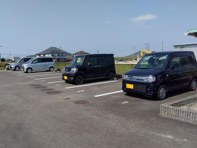 レオパレスＧＡＺＥＢＯ１２ 駐車場