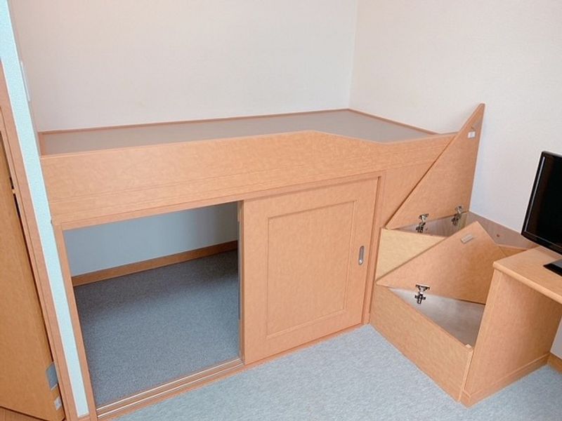 レオパレスエクレール甲子園口 収納