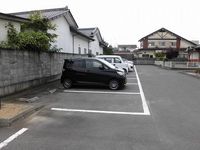 レオパレスニシキ 駐車場