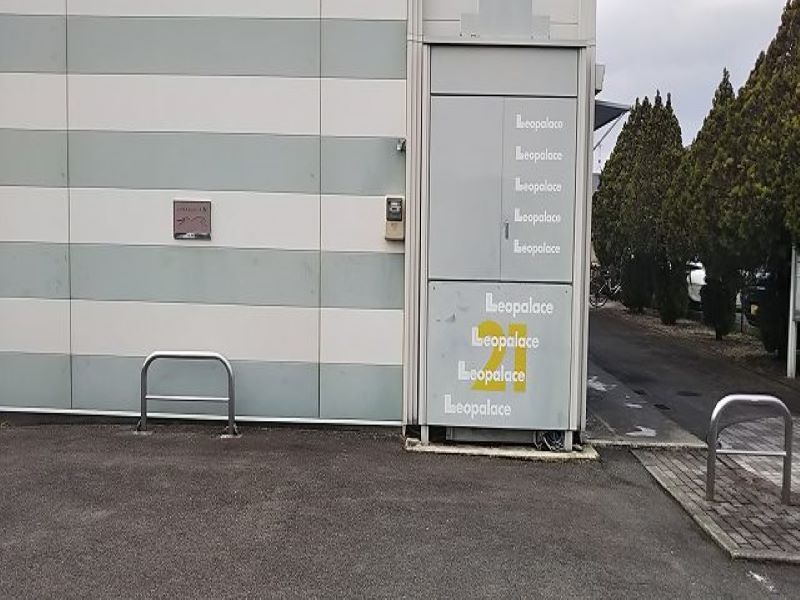 レオパレスひかり その他