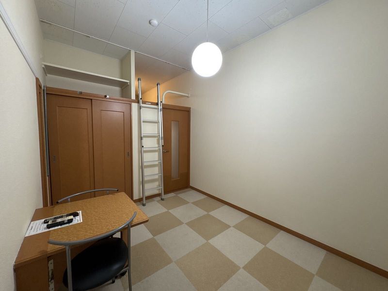 レオパレス彩Ⅱ 居間