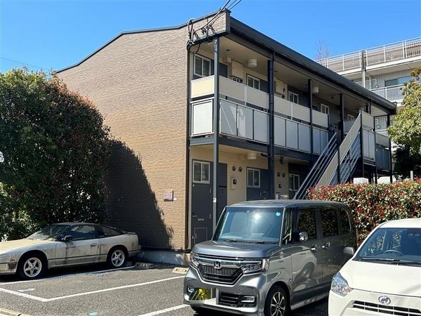leopalace A&M exterior