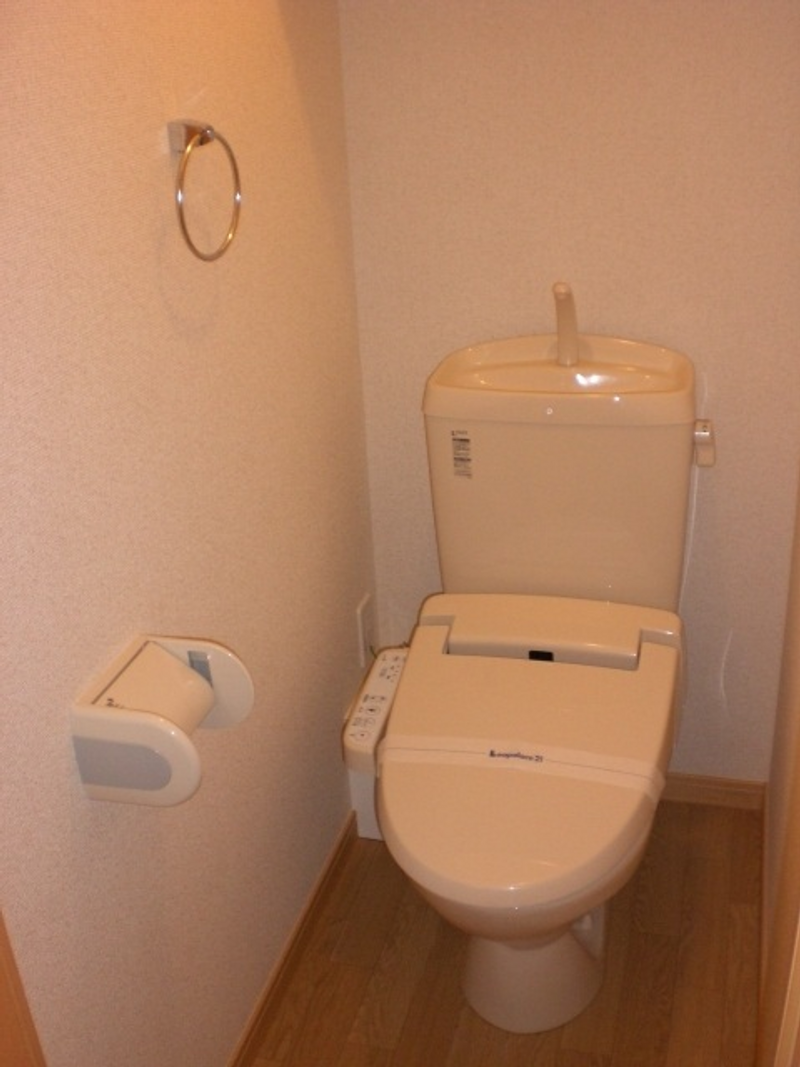 レオパレスエントピア トイレ