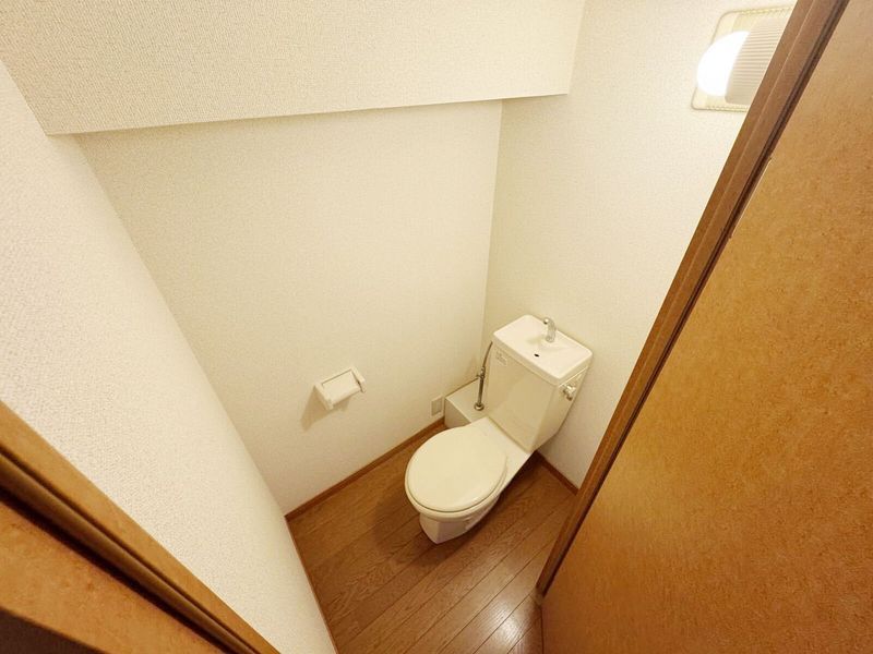 レオパレスフロンティア トイレ