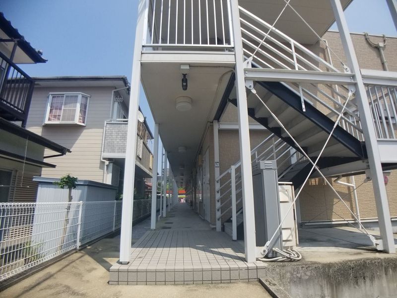 レオパレス浜川田 エントランス