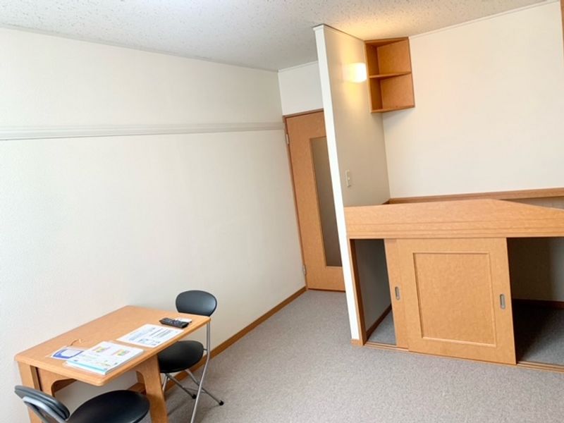 レオパレスアークタウン昭和 居間