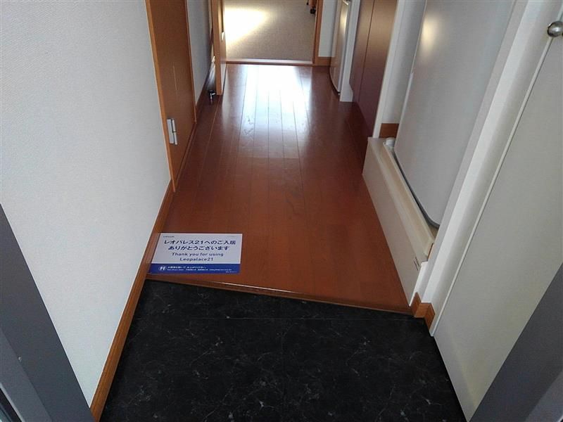レオパレス英俊Ｅ 玄関