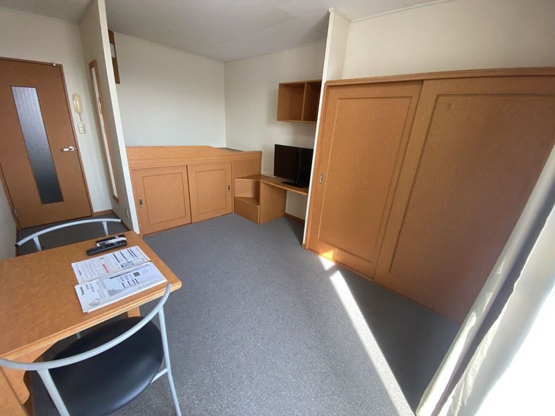 レオパレス古志大橋北サイド 居間