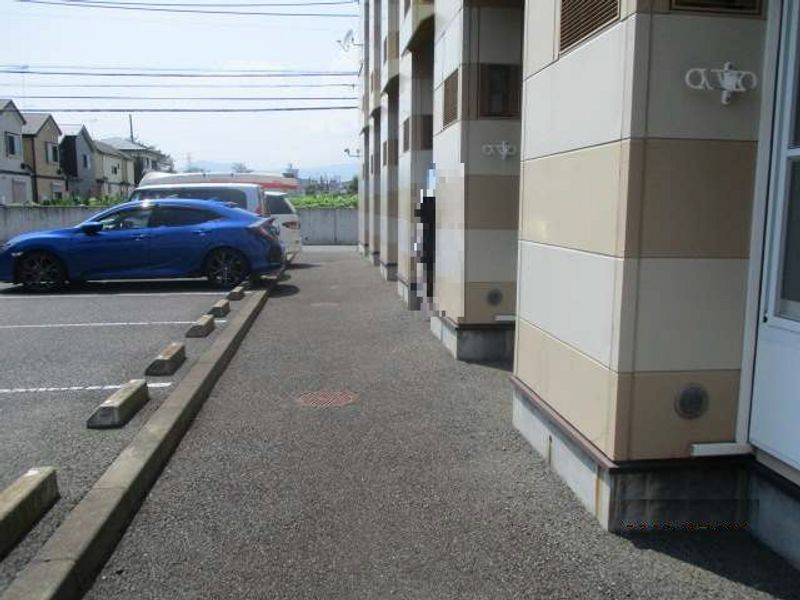 レオパレスリターンオブハピネス 庭