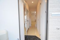 レオネクストメゾンドカレン 玄関