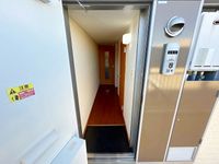 レオパレスコスモ 玄関