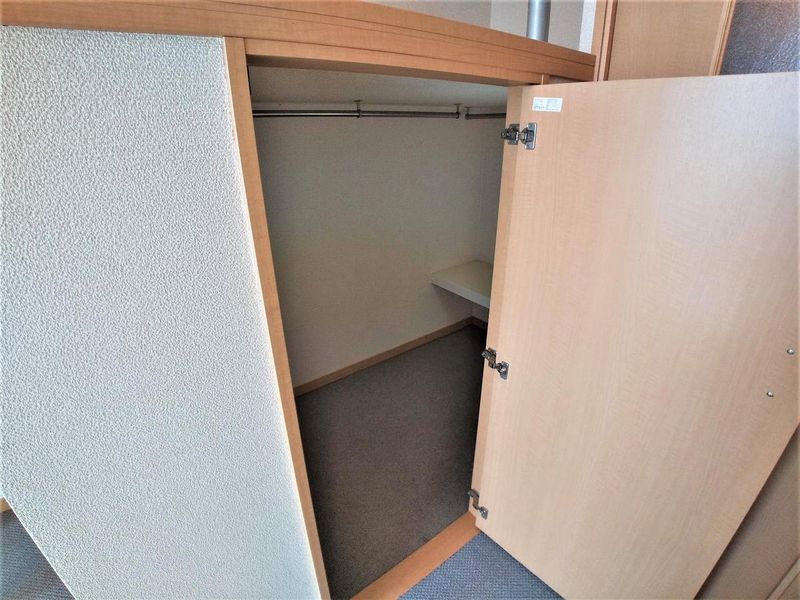 レオパレスＯＯＨＡＲＡ 収納
