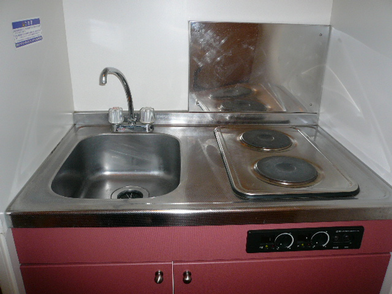 レオパレスメゾン北金沢 キッチン