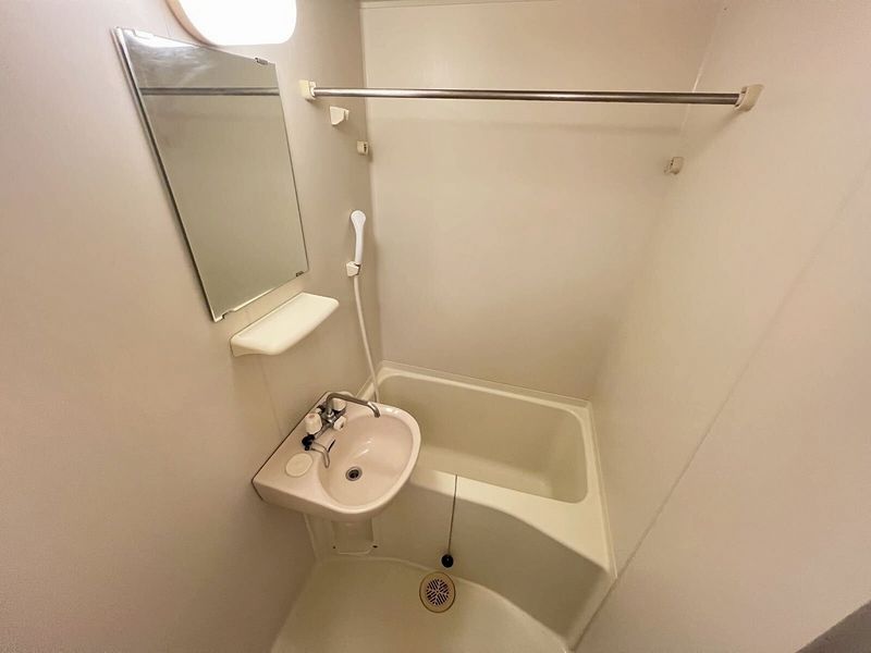 レオパレスクレストヒルズ向原 風呂