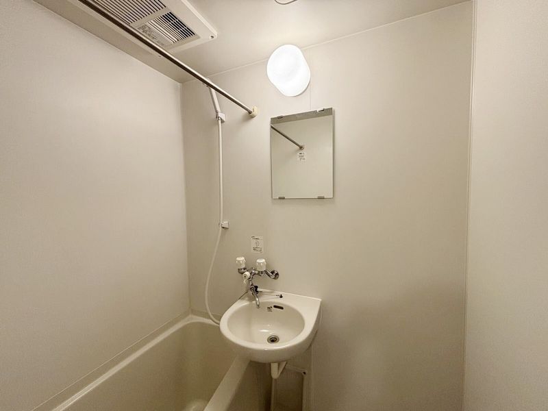 LEONEXT Sakura Godanzaka I Phòng tắm