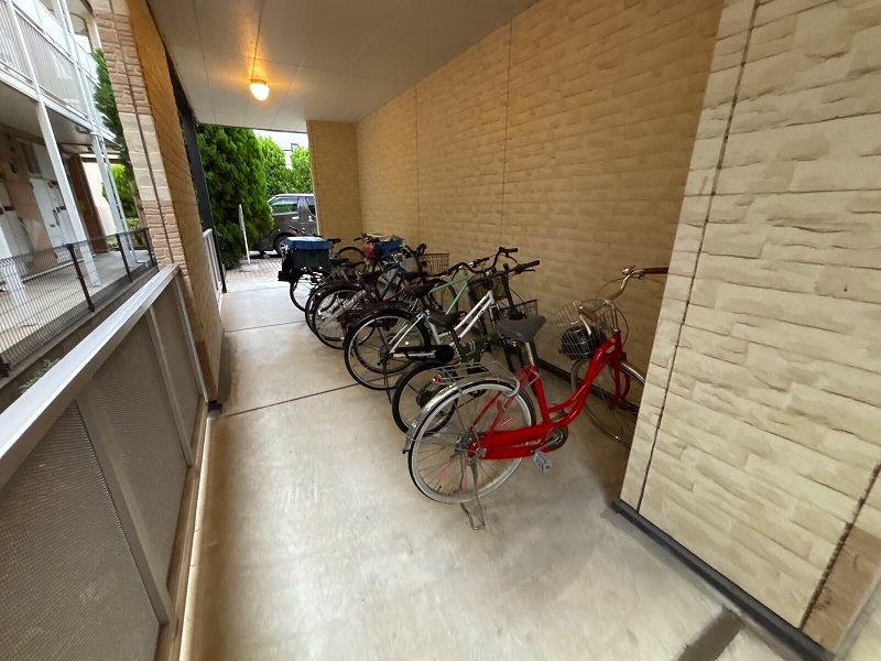 レオパレスＩＺＵＭＩ 共用部分