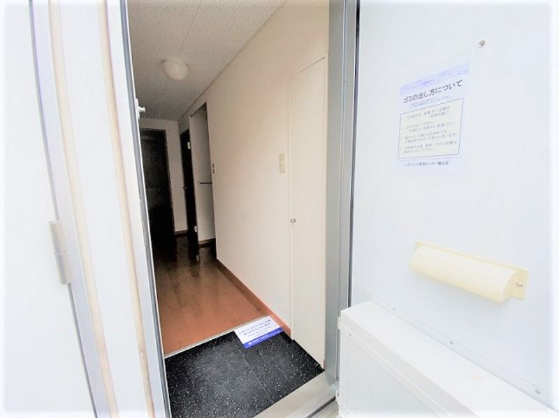 レオパレスコンフォート山手Ａ 玄関