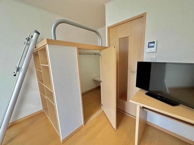 レオパレスサンフェリア若葉 undefined